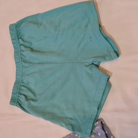 Two pair shorts Sz 5T - Picture 2 of 6